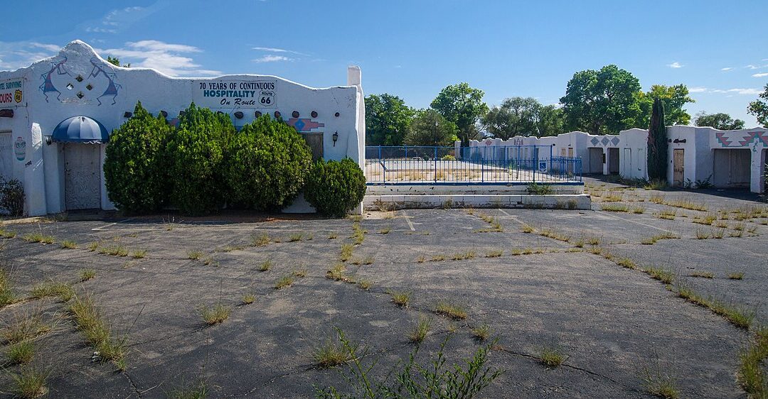 El Vado Motel